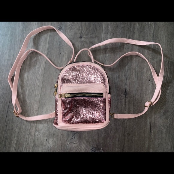 Handbags - Gorgeous pink sparkle glitter mini backpack